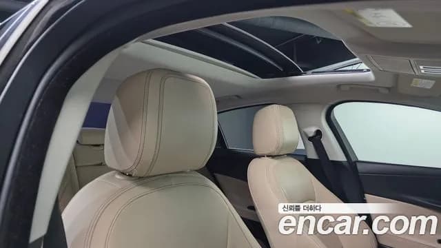 2017 Jaguar XE 20d Prestige Sold VIN SAJAB4BN9HCP14798 – exterior detail 2017 Jaguar XE 20d Prestige Sold VIN SAJAB4BN9HCP14798 – exterior detail