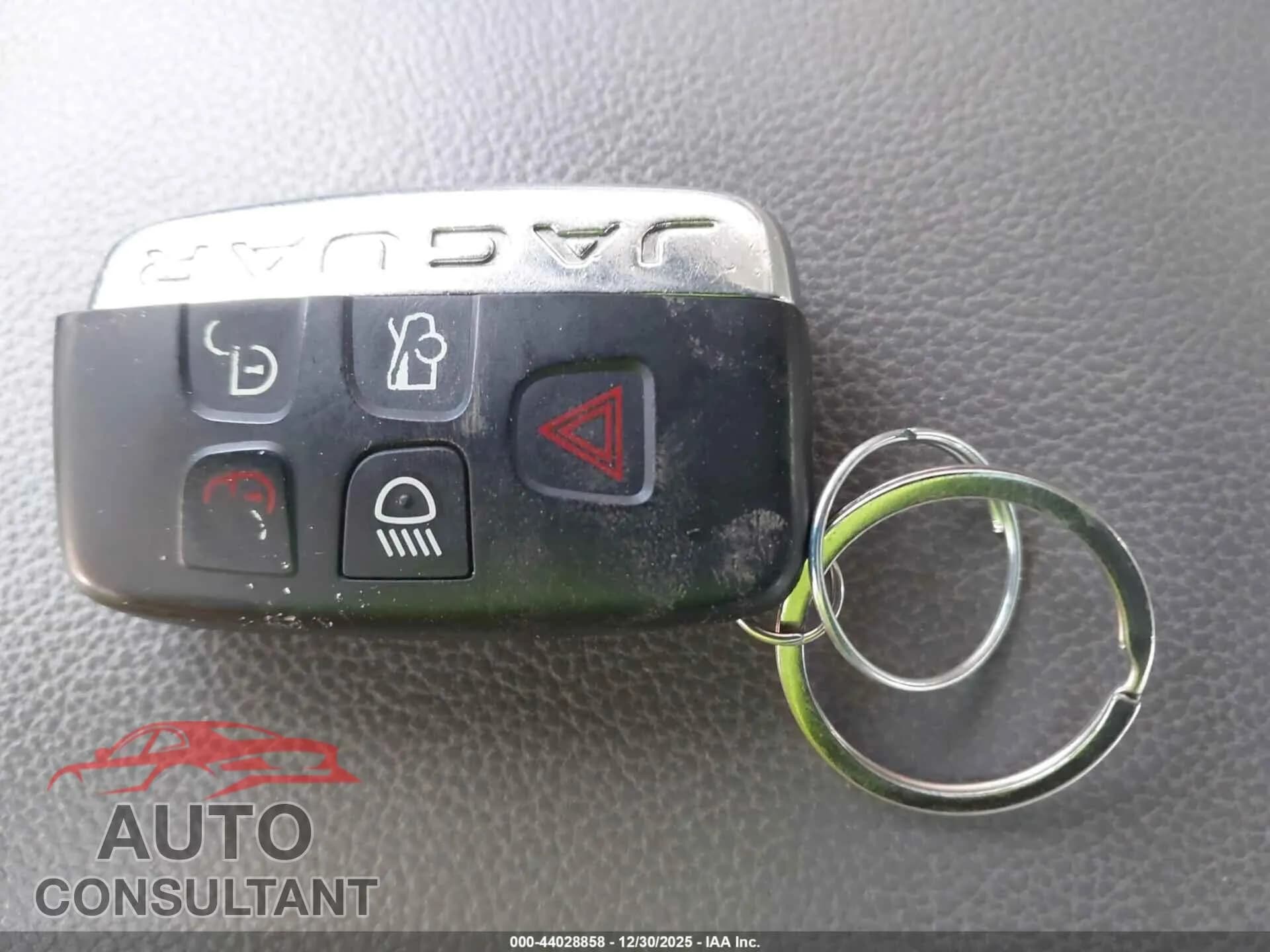 2017 JAGUAR XE Damaged VIN SAJAD4BV6HA976459 – photo 11 2017 JAGUAR XE Damaged VIN SAJAD4BV6HA976459 – photo 11