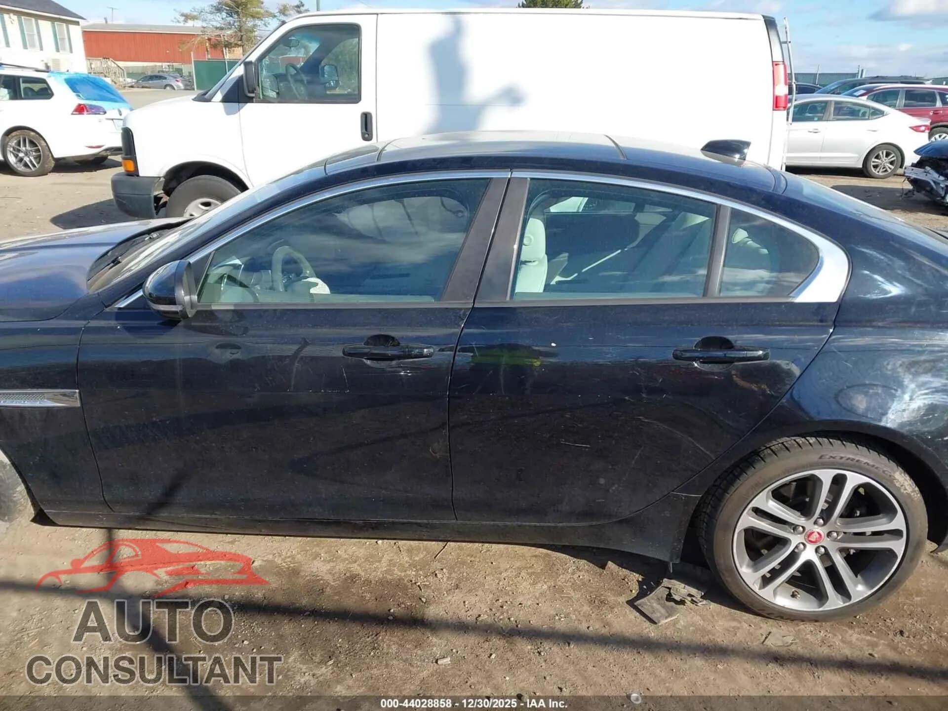 2017 JAGUAR XE Damaged VIN SAJAD4BV6HA976459 – photo 14 2017 JAGUAR XE Damaged VIN SAJAD4BV6HA976459 – photo 14