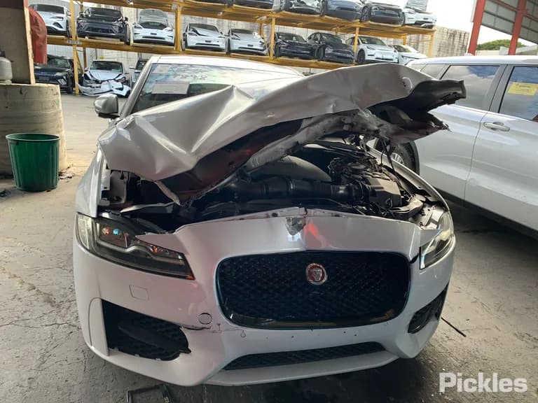 2015 Jaguar XF Used VIN SAJBB4AG3GCY09945 – side profile 2015 Jaguar XF Used VIN SAJBB4AG3GCY09945 – side profile