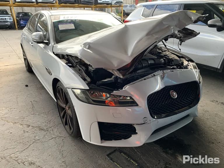 2015 Jaguar XF Used VIN SAJBB4AG3GCY09945 – photo 16 2015 Jaguar XF Used VIN SAJBB4AG3GCY09945 – photo 16