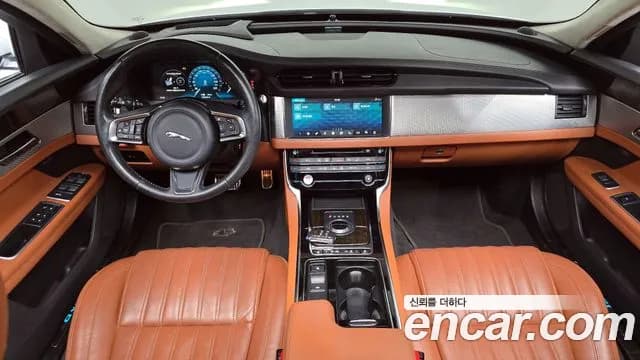 2019 Jaguar XF (X260) 20d Portfolio Sold VIN SAJBB4BN0KCY78100 – interior seats 2019 Jaguar XF (X260) 20d Portfolio Sold VIN SAJBB4BN0KCY78100 – interior seats