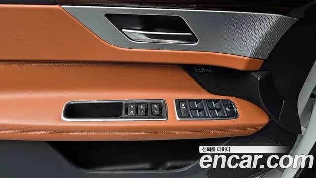 2019 Jaguar XF (X260) 20d Portfolio Sold VIN SAJBB4BN0KCY78100 – exterior detail 2019 Jaguar XF (X260) 20d Portfolio Sold VIN SAJBB4BN0KCY78100 – exterior detail