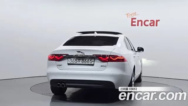 2019 Jaguar XF (X260) 20d Portfolio Sold VIN SAJBB4BN0KCY78100 – photo 12 2019 Jaguar XF (X260) 20d Portfolio Sold VIN SAJBB4BN0KCY78100 – photo 12