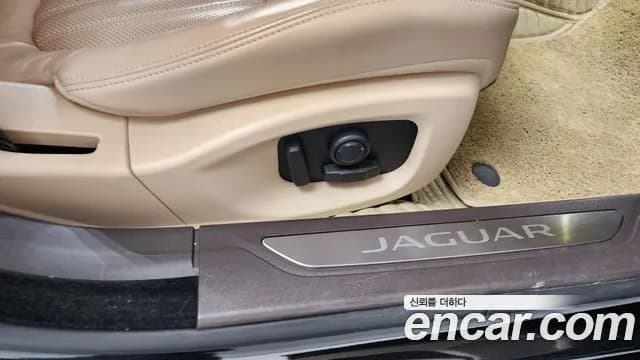 2018 Jaguar XF (X260) 20d Portfolio Sold VIN SAJBB4BN2JCY67727 – photo 33 2018 Jaguar XF (X260) 20d Portfolio Sold VIN SAJBB4BN2JCY67727 – photo 33