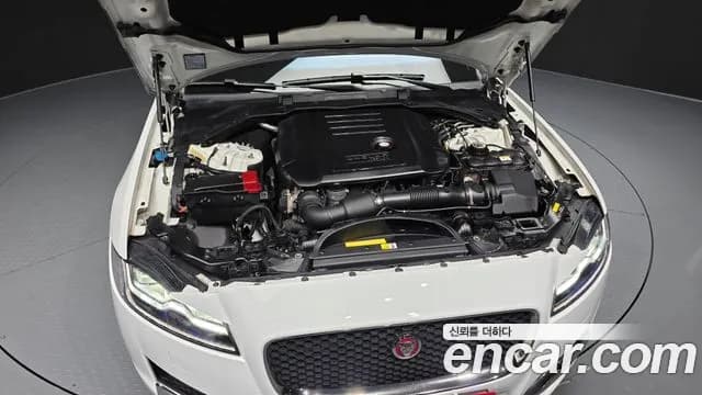 2018 Jaguar XF (X260) 20d Portfolio Sold VIN SAJBB4BN9JCY66395 – photo 12 2018 Jaguar XF (X260) 20d Portfolio Sold VIN SAJBB4BN9JCY66395 – photo 12