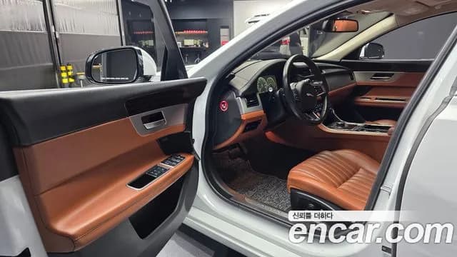 2018 Jaguar XF (X260) 20d Portfolio Sold VIN SAJBB4BN9JCY66395 – photo 34 2018 Jaguar XF (X260) 20d Portfolio Sold VIN SAJBB4BN9JCY66395 – photo 34