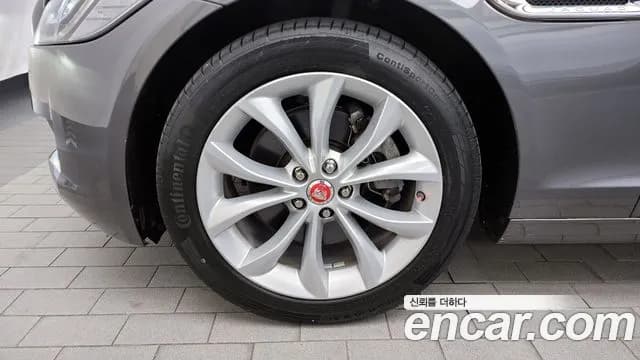 2019 Jaguar XF (X260) 25t Portfolio Sold VIN SAJBB4BX3KCY76844 – photo 13 2019 Jaguar XF (X260) 25t Portfolio Sold VIN SAJBB4BX3KCY76844 – photo 13