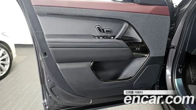 2023 Land Rover Range Rover Sport 3rd Gen P360 HSE Dynamic Sold VIN SAL1A2BU0PA137272 – engine bay 2023 Land Rover Range Rover Sport 3rd Gen P360 HSE Dynamic Sold VIN SAL1A2BU0PA137272 – engine bay