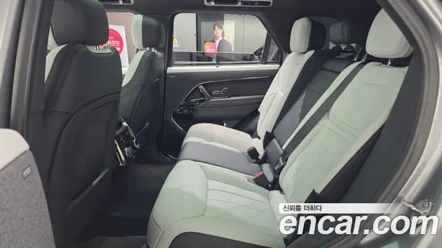 2025 Land Rover Range Rover Sport 3rd Gen P400 AB Sold VIN SAL1A2BU4SA459535 – interior seats 2025 Land Rover Range Rover Sport 3rd Gen P400 AB Sold VIN SAL1A2BU4SA459535 – interior seats