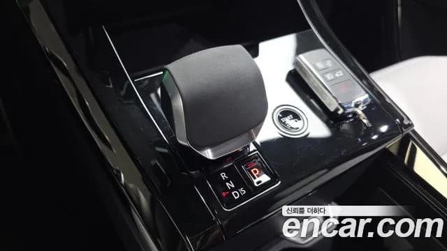 2025 Land Rover Range Rover Sport 3rd Gen P400 AB Sold VIN SAL1A2BU4SA459535 – trunk area 2025 Land Rover Range Rover Sport 3rd Gen P400 AB Sold VIN SAL1A2BU4SA459535 – trunk area