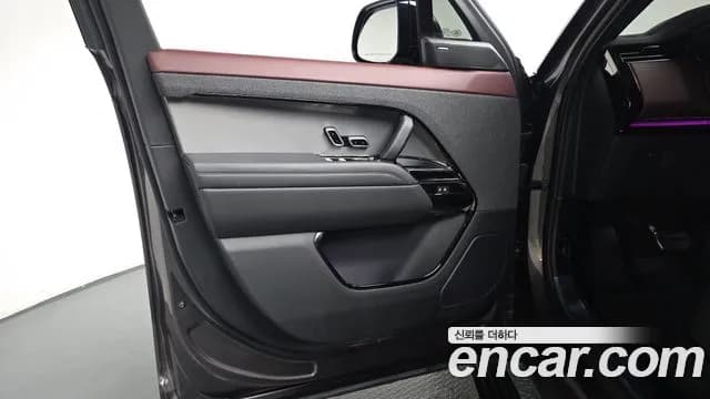 2023 Land Rover Range Rover Sport 3rd Gen D300 HSE Dynamic Sold VIN SAL1A2BW7PA113651 – engine bay 2023 Land Rover Range Rover Sport 3rd Gen D300 HSE Dynamic Sold VIN SAL1A2BW7PA113651 – engine bay