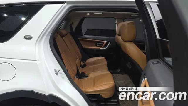 2018 Land Rover Discovery Sport 2.0 TD4 HSE Luxury Sold VIN SALCA2BN0JH740917 – interior seats 2018 Land Rover Discovery Sport 2.0 TD4 HSE Luxury Sold VIN SALCA2BN0JH740917 – interior seats