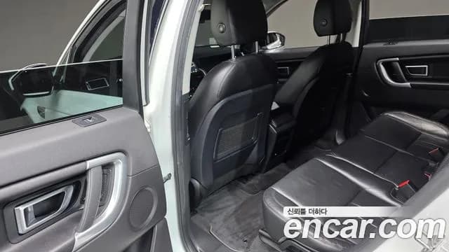 2019 Land Rover Discovery Sport 2.0 TD4 SE (150PS) Sold VIN SALCA2BN2KH784404 – front exterior 2019 Land Rover Discovery Sport 2.0 TD4 SE (150PS) Sold VIN SALCA2BN2KH784404 – front exterior