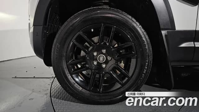 2020 Land Rover Defender (L663) 110 D240 Launch Edition Sold VIN SALEA7BN7L2004231 – rear exterior 2020 Land Rover Defender (L663) 110 D240 Launch Edition Sold VIN SALEA7BN7L2004231 – rear exterior