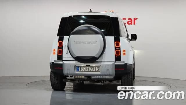 2024 Land Rover Defender (L663) 110 D250 SE Sold VIN SALEA7BW3R2348088 – interior seats 2024 Land Rover Defender (L663) 110 D250 SE Sold VIN SALEA7BW3R2348088 – interior seats