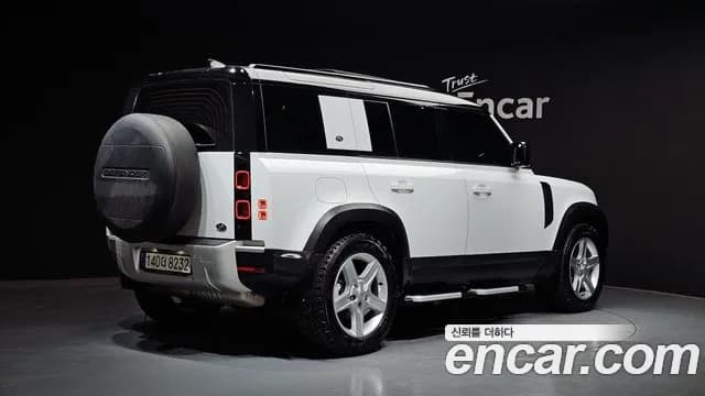 2022 Land Rover Defender (L663) 110 D250 SE Sold VIN SALEA7BW5N2064889 – front exterior 2022 Land Rover Defender (L663) 110 D250 SE Sold VIN SALEA7BW5N2064889 – front exterior