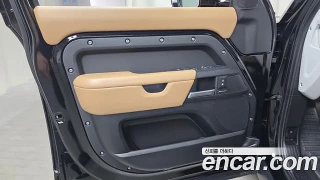 2025 Land Rover Defender (L663) 110 P300 X-Dynamic SE Sold VIN SALEA7BX4S2482316 – rear exterior 2025 Land Rover Defender (L663) 110 P300 X-Dynamic SE Sold VIN SALEA7BX4S2482316 – rear exterior