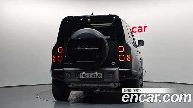 2023 Land Rover Defender (L663) 110 P300 X-Dynamic SE Sold VIN SALEA7BX8P2235033 – photo 18 2023 Land Rover Defender (L663) 110 P300 X-Dynamic SE Sold VIN SALEA7BX8P2235033 – photo 18