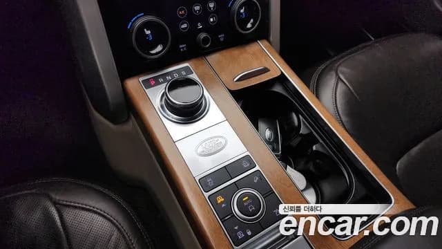 2019 Land Rover Range Rover 4th Gen 5.0 SC AB Sold VIN SALGA2BE2KA547101 – photo 12 2019 Land Rover Range Rover 4th Gen 5.0 SC AB Sold VIN SALGA2BE2KA547101 – photo 12