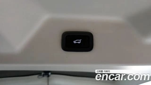 2019 Land Rover Range Rover 4th Gen 4.4 SDV8 AB DIESEL Sold VIN SALGA2BJ9KA535170 – interior seats 2019 Land Rover Range Rover 4th Gen 4.4 SDV8 AB DIESEL Sold VIN SALGA2BJ9KA535170 – interior seats