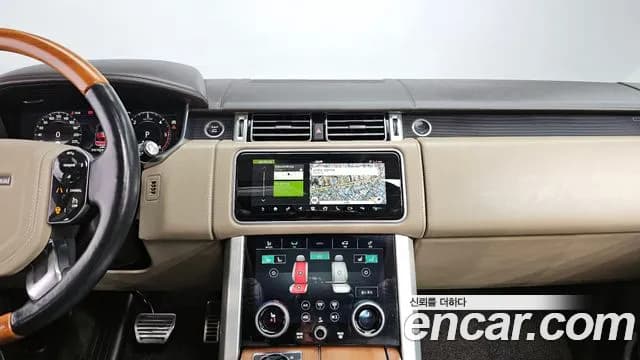 2019 Land Rover Range Rover 4th Gen 4.4 SDV8 AB DIESEL Sold VIN SALGA2BJXKA540099 – trunk area 2019 Land Rover Range Rover 4th Gen 4.4 SDV8 AB DIESEL Sold VIN SALGA2BJXKA540099 – trunk area