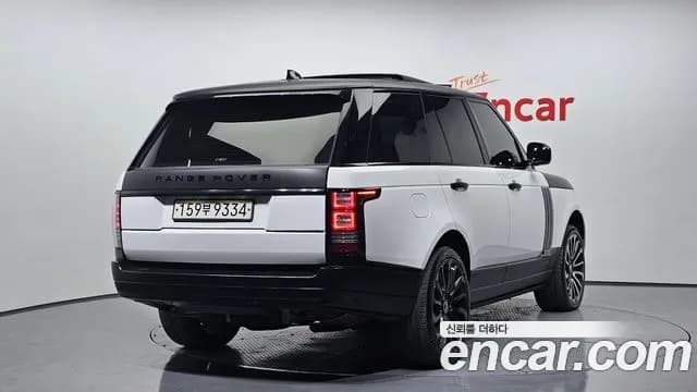 2017 Land Rover Range Rover 4th Gen 4.4 SDV8 Vogue SE DIESEL Sold VIN SALGA2FJ4HA322159 – photo 13 2017 Land Rover Range Rover 4th Gen 4.4 SDV8 Vogue SE DIESEL Sold VIN SALGA2FJ4HA322159 – photo 13