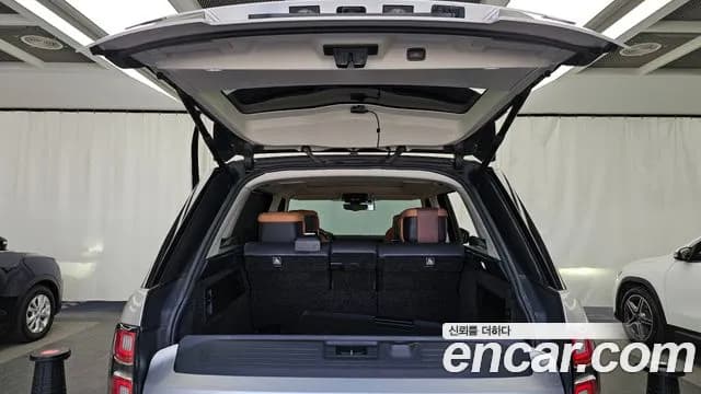 2021 Land Rover Range Rover 4th Gen 5.0 SC AB LWB Sold VIN SALGA3BE3MA421466 – engine bay 2021 Land Rover Range Rover 4th Gen 5.0 SC AB LWB Sold VIN SALGA3BE3MA421466 – engine bay