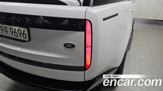 2023 Land Rover Range Rover 5th Gen P530 Autobiography Long Wheel Base Sold VIN SALKABB73PA030389 – engine bay 2023 Land Rover Range Rover 5th Gen P530 Autobiography Long Wheel Base Sold VIN SALKABB73PA030389 – engine bay