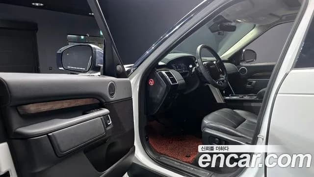 2018 Land Rover Discovery 5 3.0 TD6 HSE Sold VIN SALRA2BK1JA076037 – side profile 2018 Land Rover Discovery 5 3.0 TD6 HSE Sold VIN SALRA2BK1JA076037 – side profile