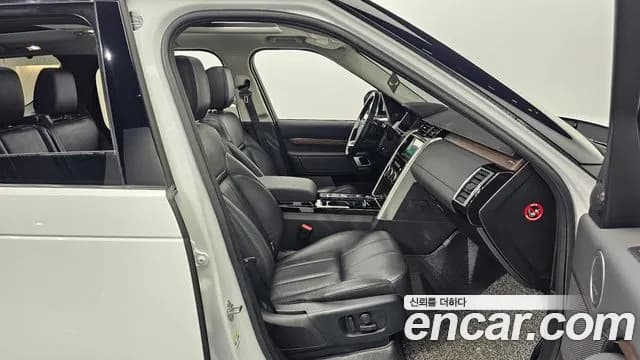 2018 Land Rover Discovery 5 3.0 TD6 HSE Sold VIN SALRA2BK9JA056814 – interior seats 2018 Land Rover Discovery 5 3.0 TD6 HSE Sold VIN SALRA2BK9JA056814 – interior seats