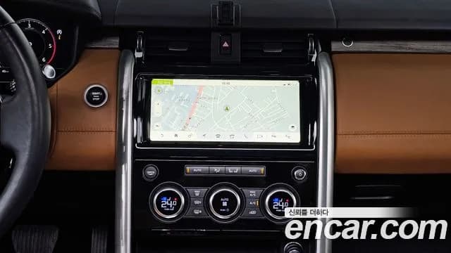 2019 Land Rover Discovery 5 3.0 SD6 HSE Luxury Sold VIN SALRA2BK9KA084372 – trunk area 2019 Land Rover Discovery 5 3.0 SD6 HSE Luxury Sold VIN SALRA2BK9KA084372 – trunk area