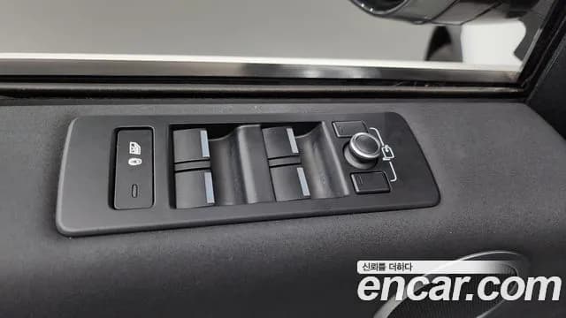 2018 Land Rover Discovery 5 2.0 SD4 SE Sold VIN SALRA2BN0JA073155 – photo 30 2018 Land Rover Discovery 5 2.0 SD4 SE Sold VIN SALRA2BN0JA073155 – photo 30