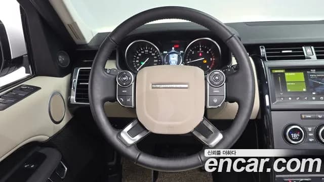 2018 Land Rover Discovery 5 2.0 SD4 SE Sold VIN SALRA2BN1JA062827 – exterior detail 2018 Land Rover Discovery 5 2.0 SD4 SE Sold VIN SALRA2BN1JA062827 – exterior detail