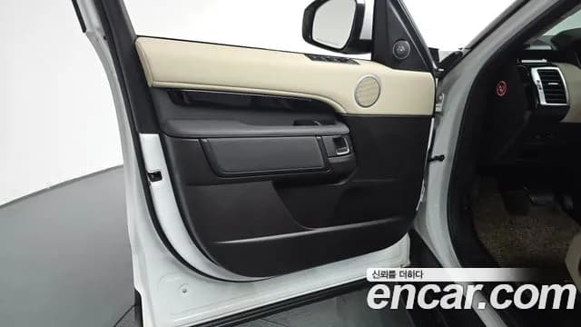 2018 Land Rover Discovery 5 2.0 SD4 SE Sold VIN SALRA2BN1JA062827 – undercarriage 2018 Land Rover Discovery 5 2.0 SD4 SE Sold VIN SALRA2BN1JA062827 – undercarriage