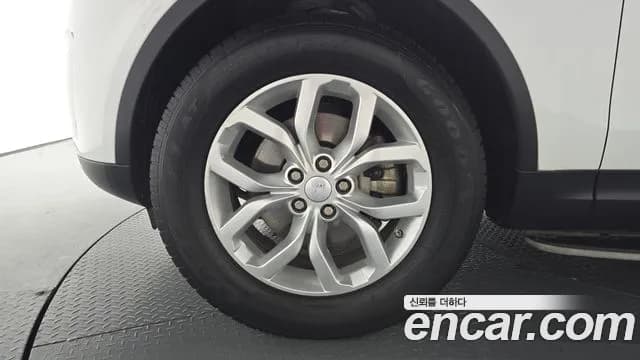 2018 Land Rover Discovery 5 2.0 SD4 SE Sold VIN SALRA2BN1JA062827 – photo 12 2018 Land Rover Discovery 5 2.0 SD4 SE Sold VIN SALRA2BN1JA062827 – photo 12