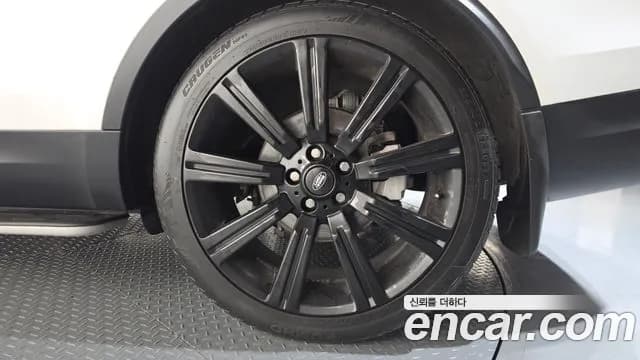 2018 Land Rover Discovery 5 2.0 SD4 SE Sold VIN SALRA2BN2JA072413 – engine bay 2018 Land Rover Discovery 5 2.0 SD4 SE Sold VIN SALRA2BN2JA072413 – engine bay