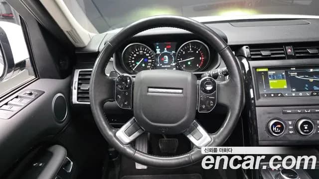 2019 Land Rover Discovery 5 2.0 SD4 SE Sold VIN SALRA2BN6K2403635 – rear exterior 2019 Land Rover Discovery 5 2.0 SD4 SE Sold VIN SALRA2BN6K2403635 – rear exterior
