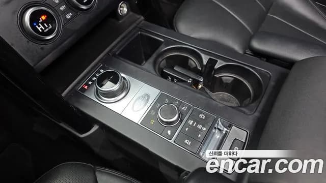 2019 Land Rover Discovery 5 2.0 SD4 SE Sold VIN SALRA2BN6K2403635 – engine bay 2019 Land Rover Discovery 5 2.0 SD4 SE Sold VIN SALRA2BN6K2403635 – engine bay