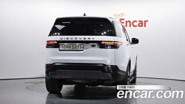 2018 Land Rover Discovery 5 2.0 SD4 SE Sold VIN SALRA2BN8JA051937 – rear exterior 2018 Land Rover Discovery 5 2.0 SD4 SE Sold VIN SALRA2BN8JA051937 – rear exterior