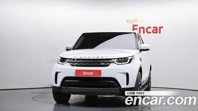 2018 Land Rover Discovery 5 2.0 SD4 SE Sold VIN SALRA2BN8JA051937 – trunk area 2018 Land Rover Discovery 5 2.0 SD4 SE Sold VIN SALRA2BN8JA051937 – trunk area
