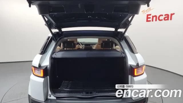 2017 Land Rover Range Rover Evoque 2.0 TD4 SE Sold VIN SALVA2BN0HH255163 – side profile 2017 Land Rover Range Rover Evoque 2.0 TD4 SE Sold VIN SALVA2BN0HH255163 – side profile