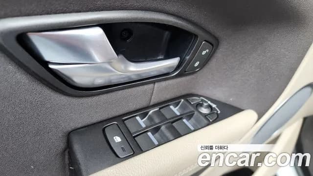 2017 Land Rover Range Rover Evoque 2.0 TD4 SE Sold VIN SALVA2BN0HH255163 – photo 28 2017 Land Rover Range Rover Evoque 2.0 TD4 SE Sold VIN SALVA2BN0HH255163 – photo 28