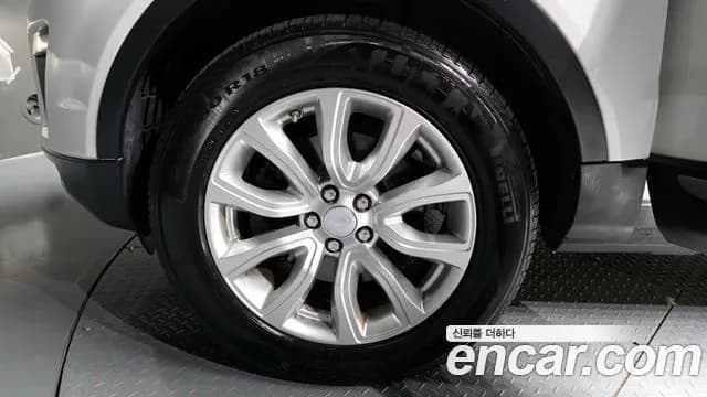 2018 Land Rover Range Rover Evoque 2.0 TD4 SE Sold VIN SALVA2BN6JH269008 – trunk area 2018 Land Rover Range Rover Evoque 2.0 TD4 SE Sold VIN SALVA2BN6JH269008 – trunk area