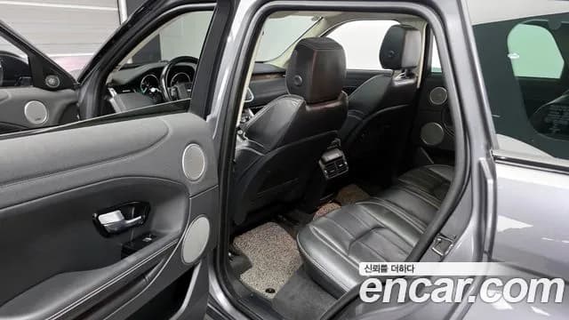 2018 Land Rover Range Rover Evoque 2.0 TD4 HSE Sold VIN SALVA2BNXJH293375 – exterior detail 2018 Land Rover Range Rover Evoque 2.0 TD4 HSE Sold VIN SALVA2BNXJH293375 – exterior detail
