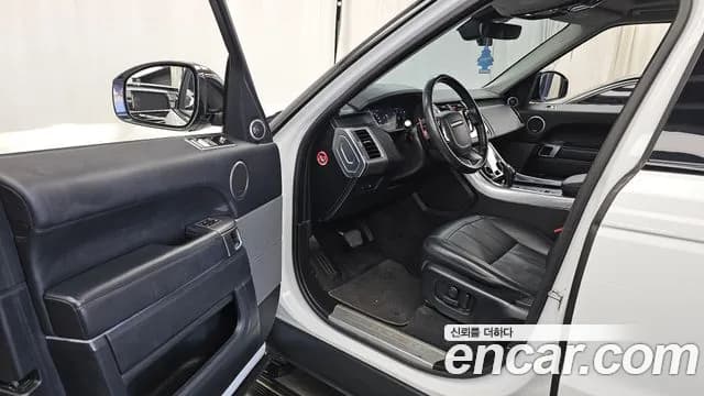 2018 Land Rover Range Rover Sport 2nd Gen 3.0 SDV6 HSE Sold VIN SALWA2BKXJA697778 – front exterior 2018 Land Rover Range Rover Sport 2nd Gen 3.0 SDV6 HSE Sold VIN SALWA2BKXJA697778 – front exterior