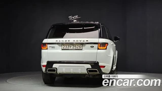 2018 Land Rover Range Rover Sport 2nd Gen 3.0 SDV6 HSE Sold VIN SALWA2BKXJA697778 – rear exterior 2018 Land Rover Range Rover Sport 2nd Gen 3.0 SDV6 HSE Sold VIN SALWA2BKXJA697778 – rear exterior