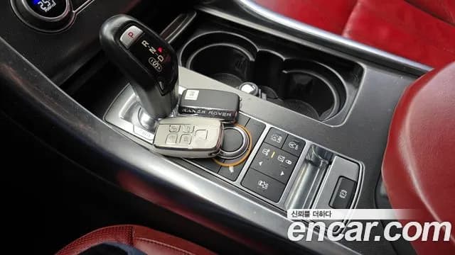 2017 Land Rover Range Rover Sport 2nd Gen 3.0 SDV6 HSE Dynamic Sold VIN SALWA2FK3HA667283 – engine bay 2017 Land Rover Range Rover Sport 2nd Gen 3.0 SDV6 HSE Dynamic Sold VIN SALWA2FK3HA667283 – engine bay