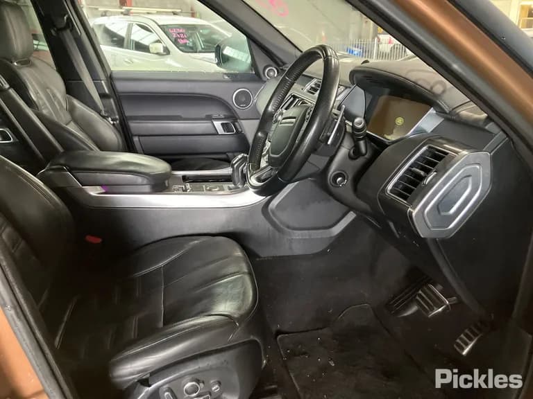 2015 Land Rover Range Rover Sport Used VIN SALWA2VE7GA551224 – front exterior 2015 Land Rover Range Rover Sport Used VIN SALWA2VE7GA551224 – front exterior