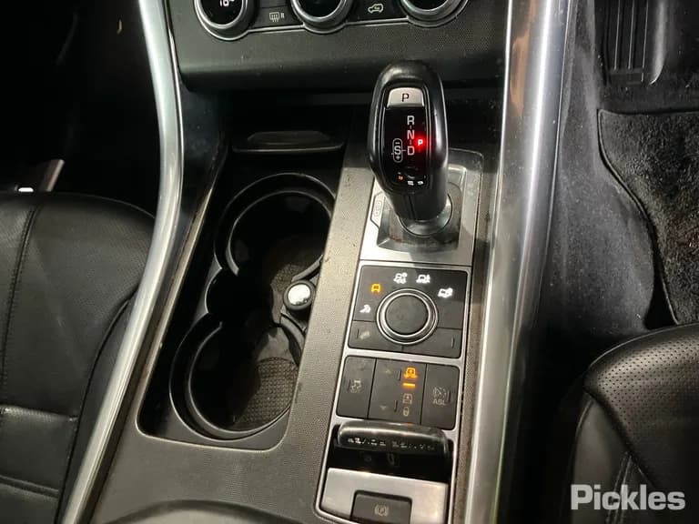 2015 Land Rover Range Rover Sport Used VIN SALWA2VE7GA551224 – dashboard 2015 Land Rover Range Rover Sport Used VIN SALWA2VE7GA551224 – dashboard